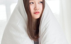 波多野结衣三个女人蕾丝边